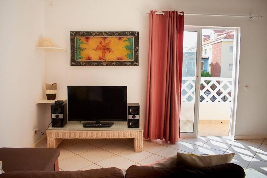 Apartmán Santana - T2 Confortavel A 300 M Da Praia De Santa Maria Exteriér fotografie